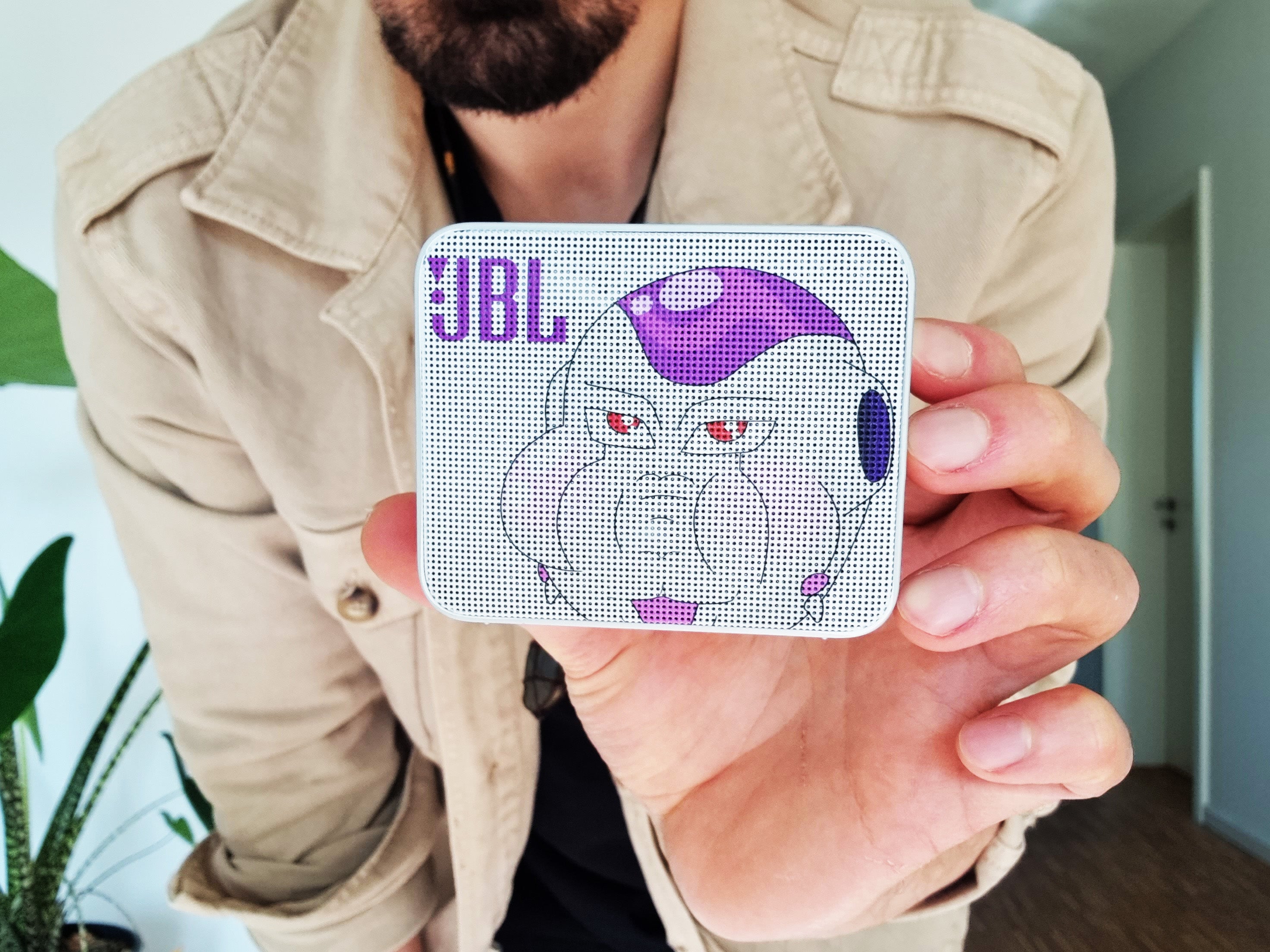 JBL GO 2 (Frieza Fan-Art)